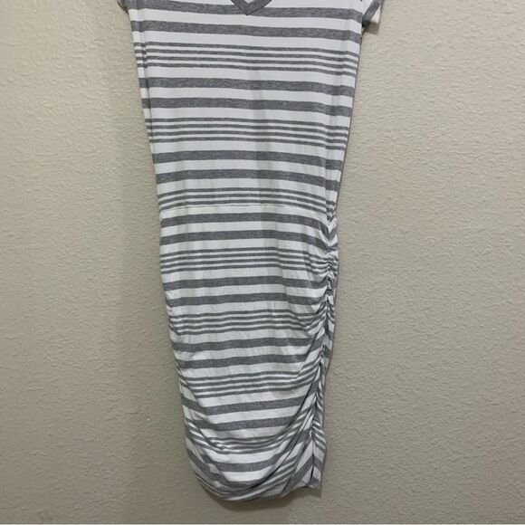 ATHLETA TOPANGA DRESS WOMEN XXS WHITE GRAY STRIP V-NECK SIDE RUCHING MINI. - Picture 5 of 15